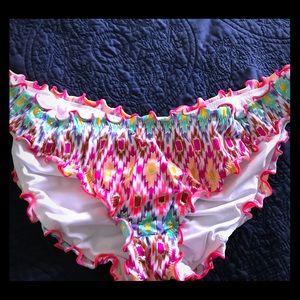 Ruffle cheeky bottom